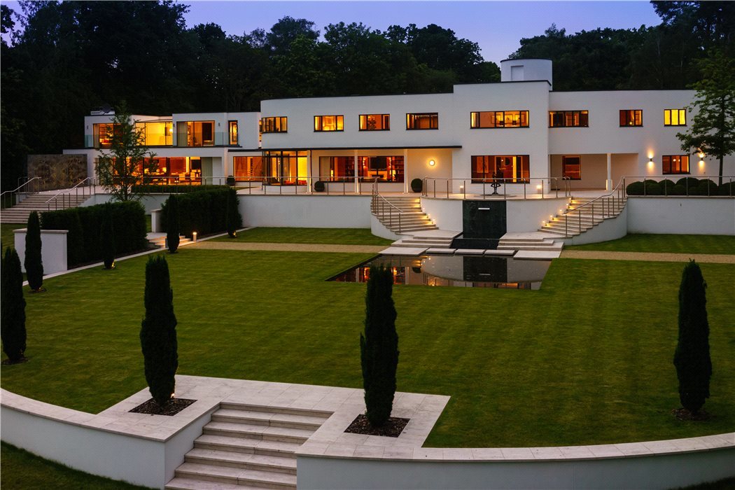 This multimillion pound Wentworth mansion is for sale RIGHT NOW!