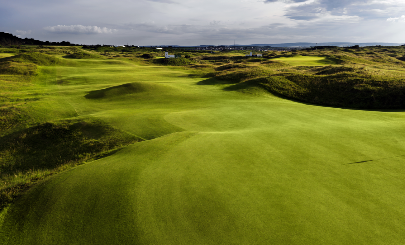Golf Course Review – Royal Portrush | bunkered.co.uk