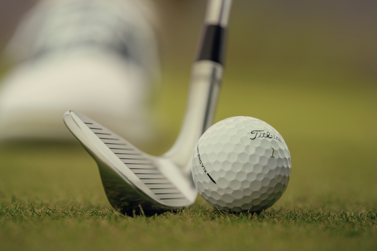 Titleist Pro V1x women's irons on display