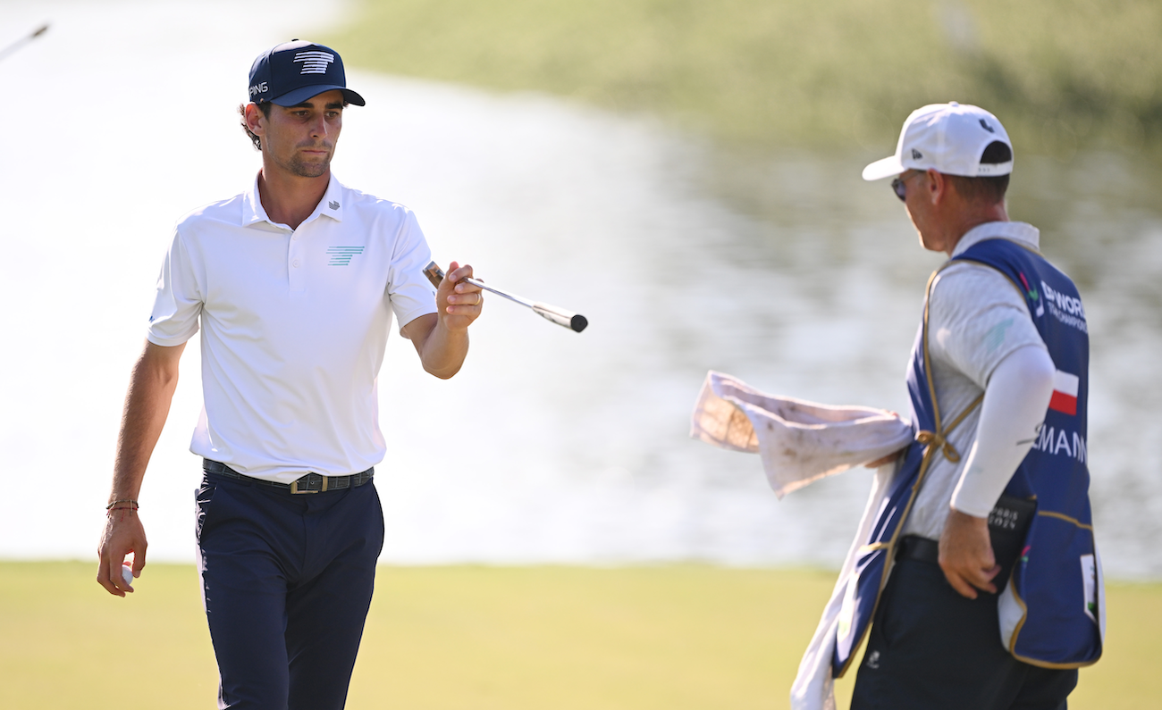 Joaquin Niemann caddie