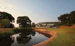 golf club expansion