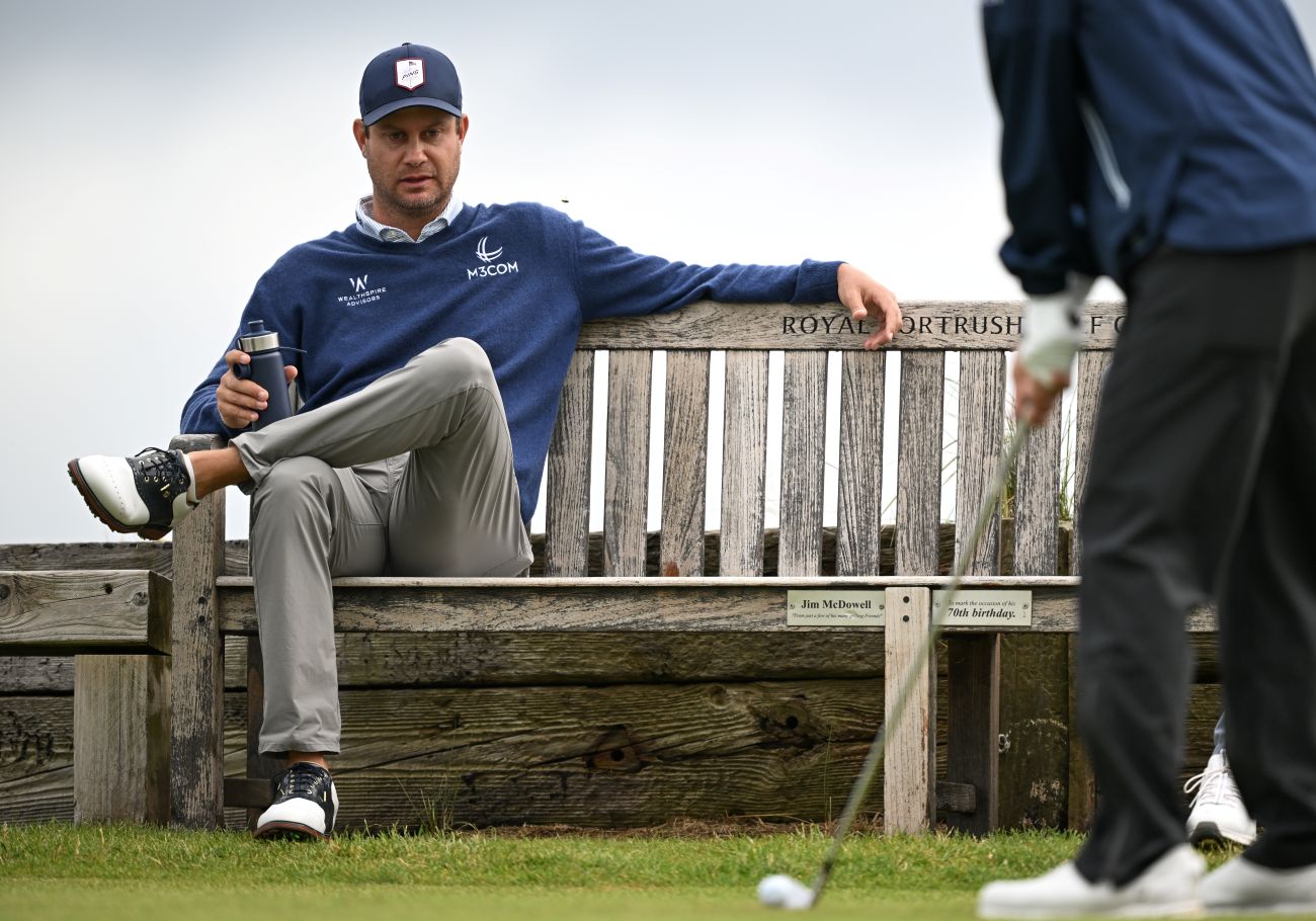 Harris English caddie