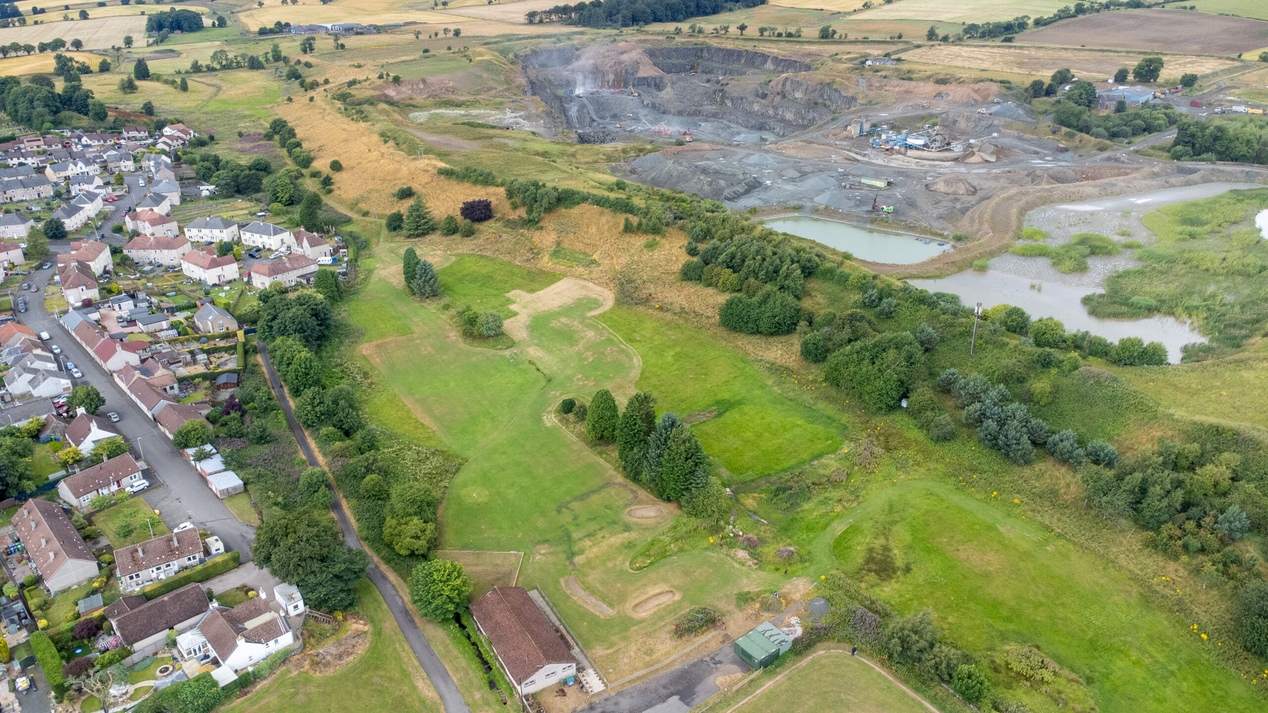 Closure fears sparks fight to save 'unplayable' Scottish golf course
