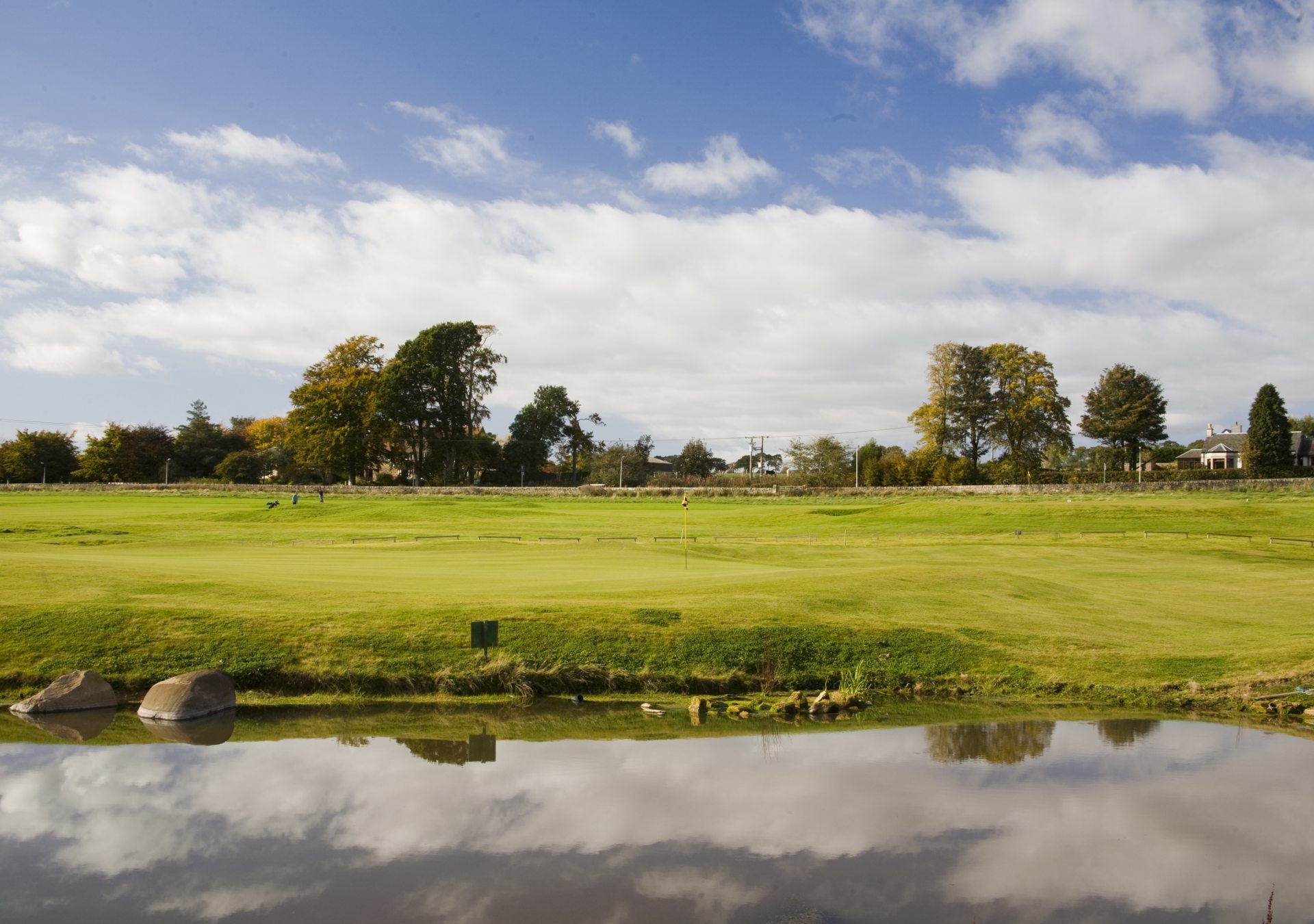 Closure threat looms at popular Scottish golf course